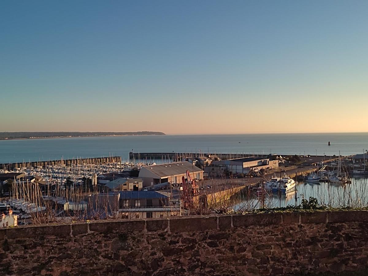 La Maison De L'Amiral Vue Sur Mer A Granville Buitenkant foto